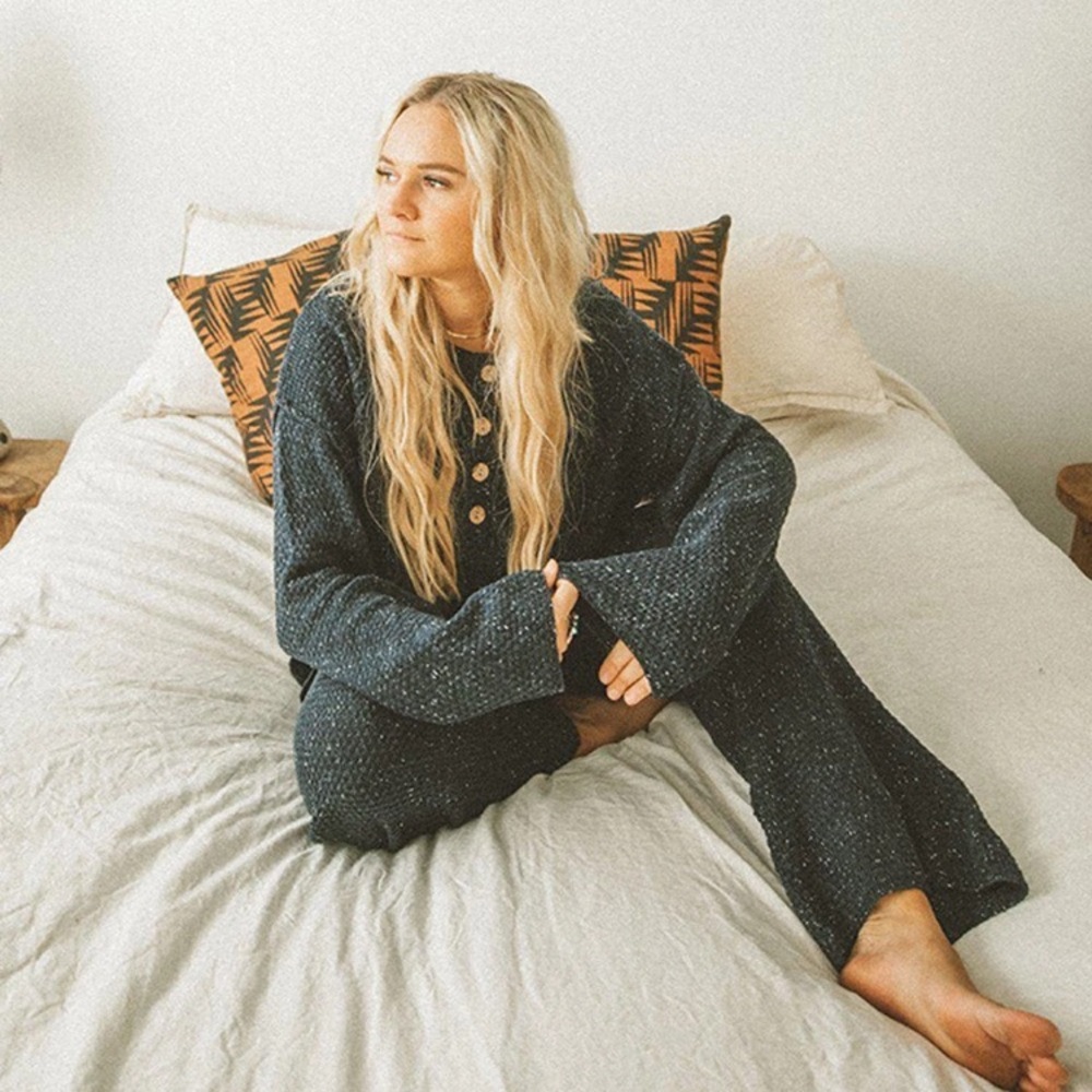 ILLA ILLA Dark Navy Speckled Knit Lounge Set